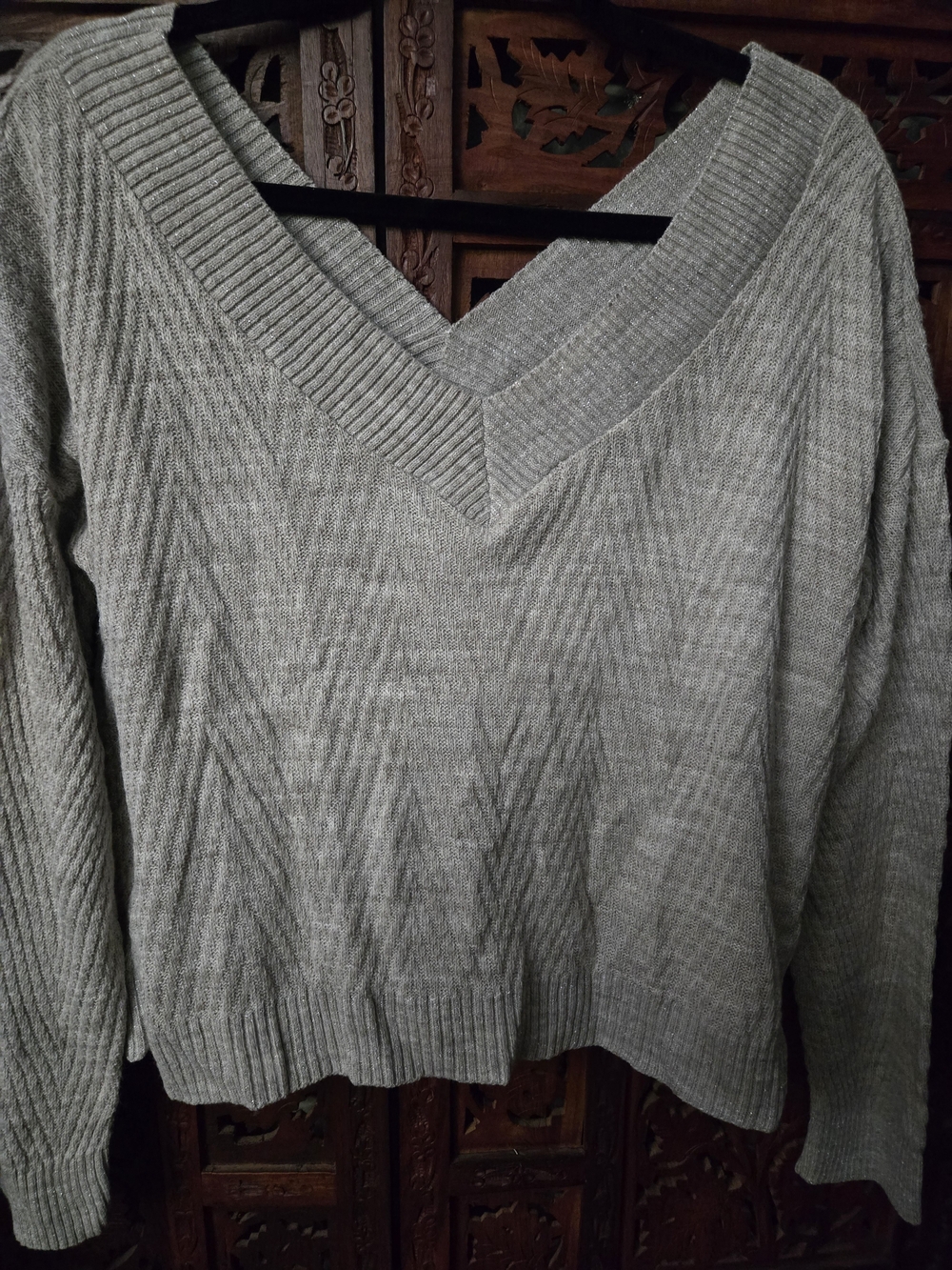 Maurices Light Gray Ribbed V-Neck Knotted Back Sweater - Picture 3 of 7